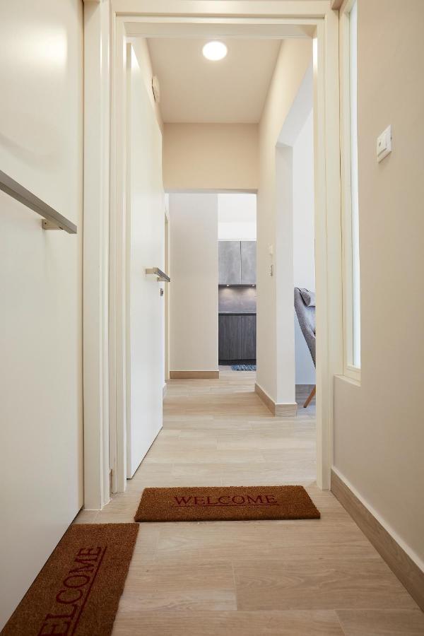 Apartment Chrissula Homeleader